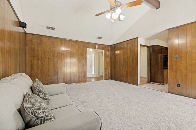 7805 Marlborough Drive W, Fort Worth, TX 76134