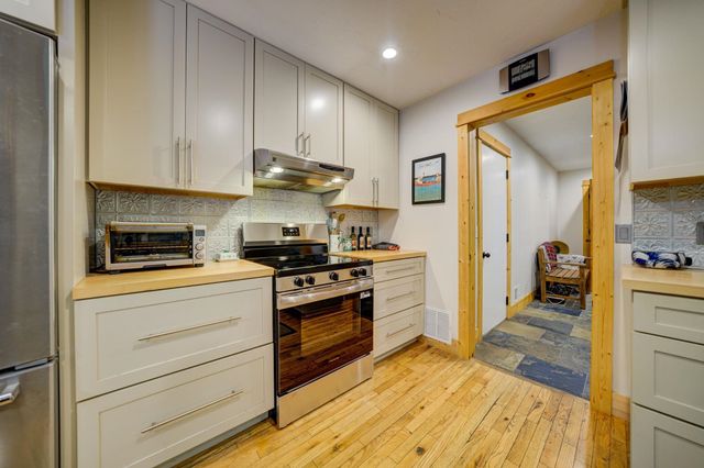 9144 E Hoxie Road, Elmwood Twp, MI 49621