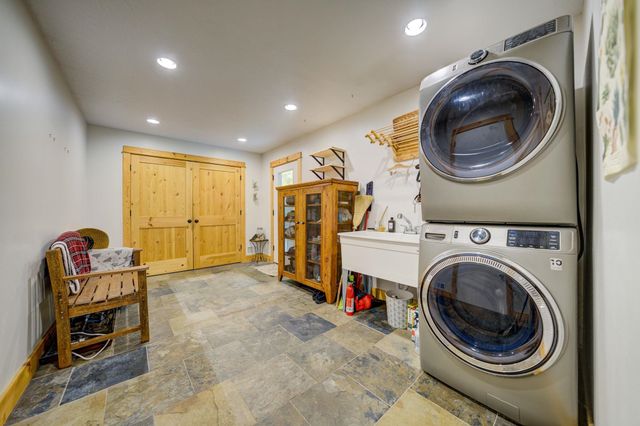 9144 E Hoxie Road, Elmwood Twp, MI 49621