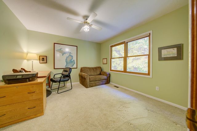 9144 E Hoxie Road, Elmwood Twp, MI 49621