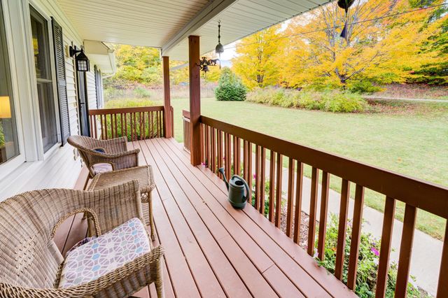 9144 E Hoxie Road, Elmwood Twp, MI 49621