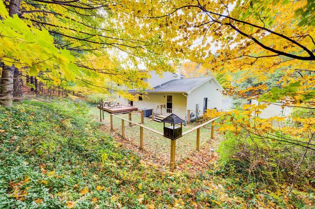 9144 E Hoxie Road, Elmwood Twp, MI 49621