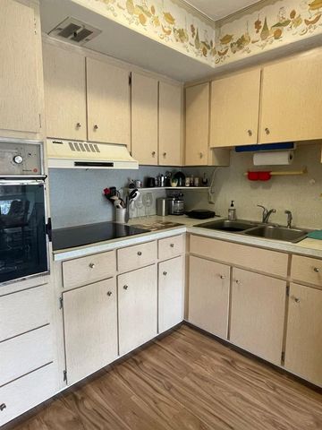 4060 55TH STREET N 1209, Kenneth City, FL 33709