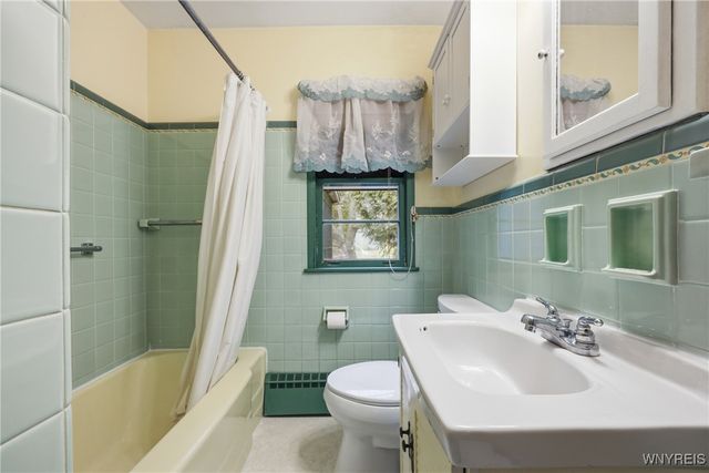 933 Creek Road Extension, Lewiston, NY 14092