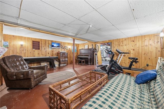 933 Creek Road Extension, Lewiston, NY 14092