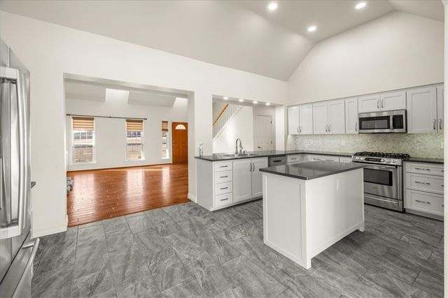 1198 Bob White Avenue, Springdale, AR 72764