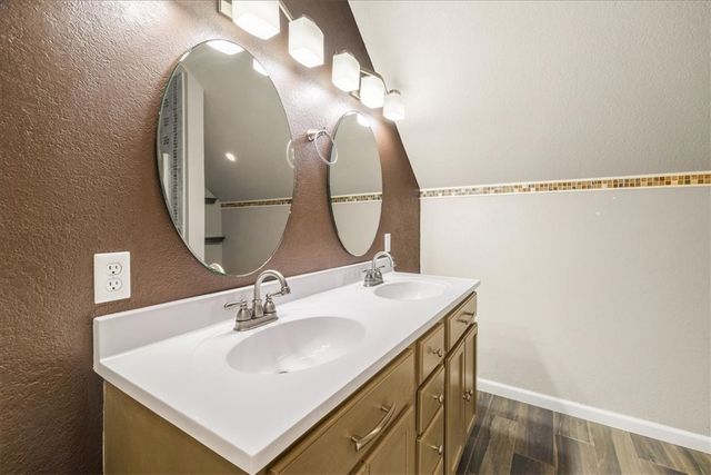 1198 Bob White Avenue, Springdale, AR 72764