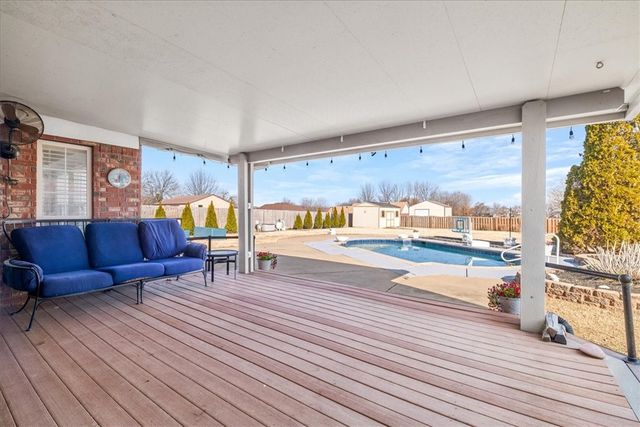 1198 Bob White Avenue, Springdale, AR 72764