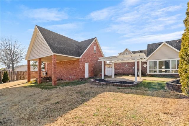 1198 Bob White Avenue, Springdale, AR 72764