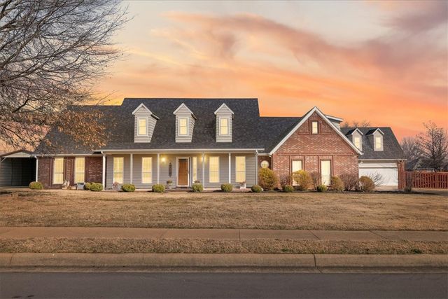 1198 Bob White Avenue, Springdale, AR 72764