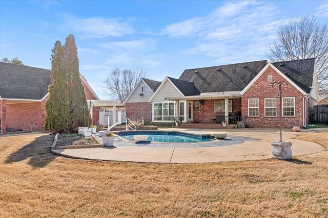 1198 Bob White Avenue, Springdale, AR 72764