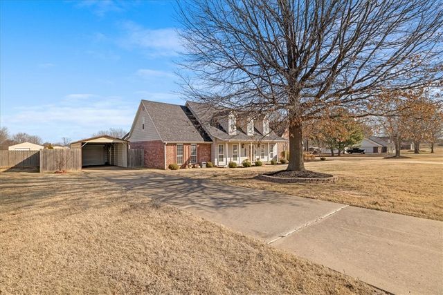 1198 Bob White Avenue, Springdale, AR 72764