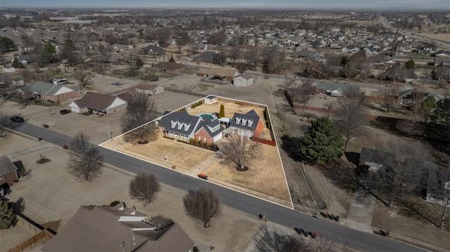 1198 Bob White Avenue, Springdale, AR 72764