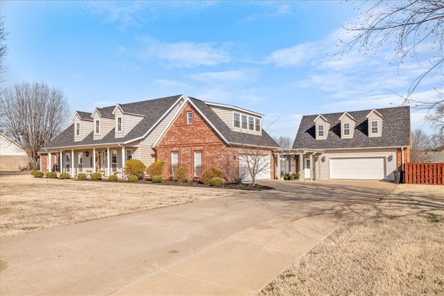 1198 Bob White Avenue, Springdale, AR 72764