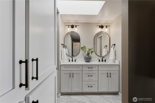 8615 43rd Street W, University Place, WA 98466