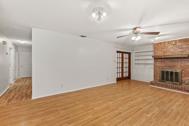 3013 Arapaho Road, Commerce, TX 75428