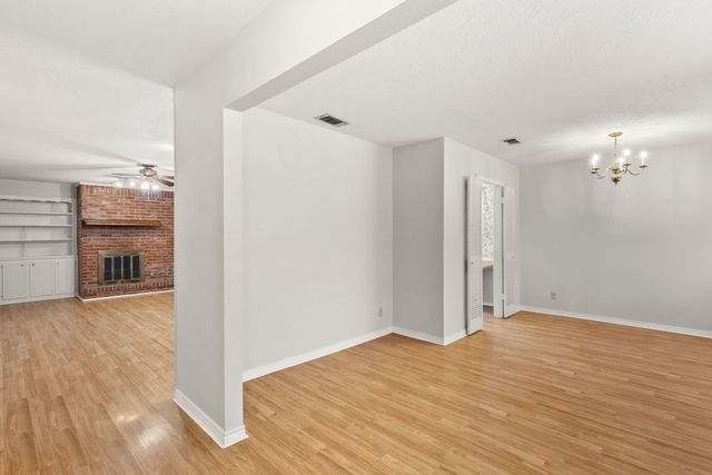 3013 Arapaho Road, Commerce, TX 75428