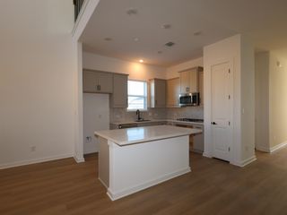 458 Bishop Wood RD, Dripping Springs, TX 78620