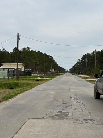 773 County Road 5007, Cleveland, TX 77327