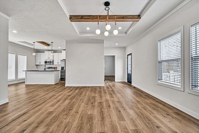 3648 McDaniel DR, Salem, VA 24153