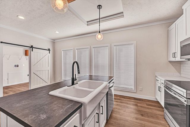 3648 McDaniel DR, Salem, VA 24153