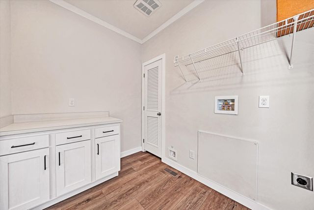 3648 McDaniel DR, Salem, VA 24153