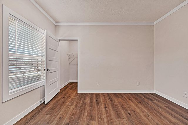 3648 McDaniel DR, Salem, VA 24153