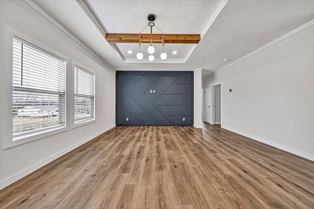 3648 McDaniel DR, Salem, VA 24153