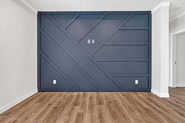 3648 McDaniel DR, Salem, VA 24153