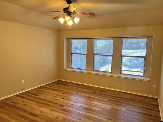 249 Orbit Drive, Lavon, TX 75166