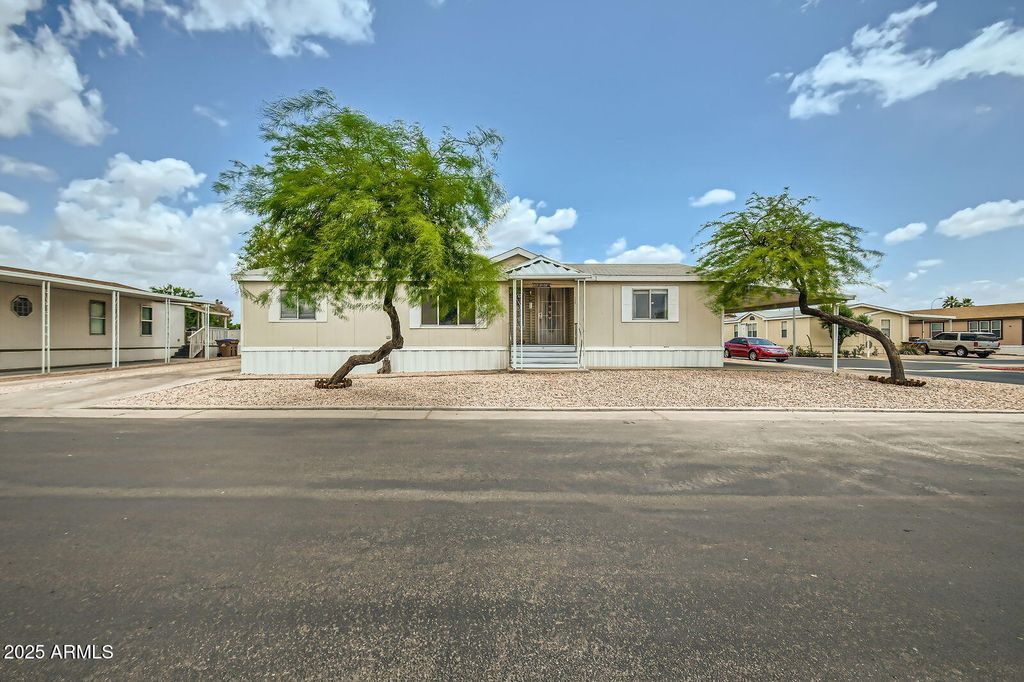 9431 E CORALBELL Avenue 14, Mesa, AZ 85208 — photo 2