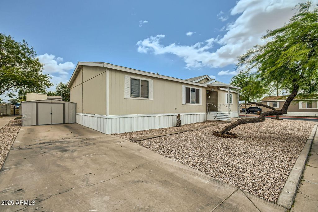 9431 E CORALBELL Avenue 14, Mesa, AZ 85208 — photo 5