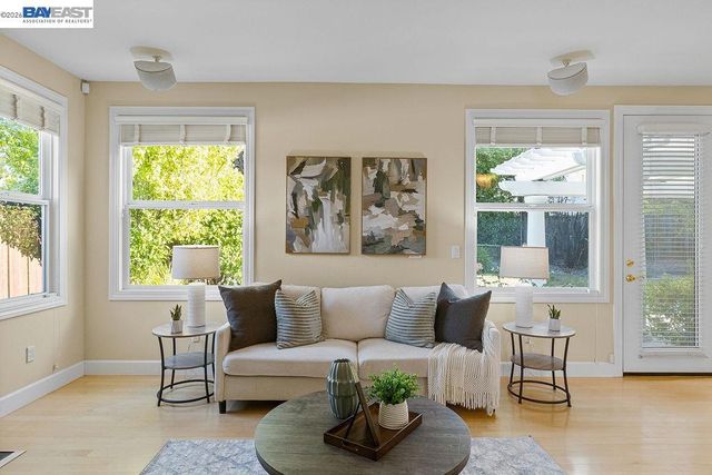 3 Crested Oak Ct, San Ramon, CA 94583