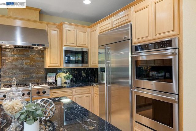 3 Crested Oak Ct, San Ramon, CA 94583
