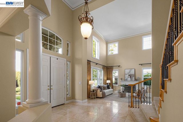 3 Crested Oak Ct, San Ramon, CA 94583