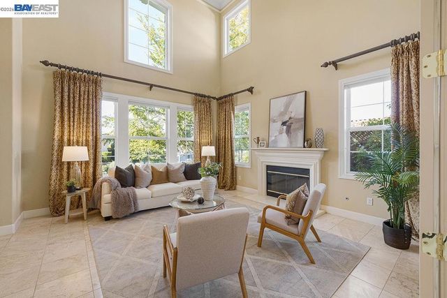 3 Crested Oak Ct, San Ramon, CA 94583