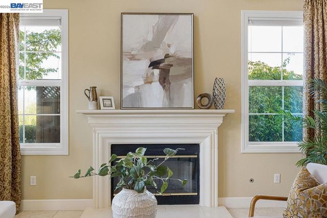 3 Crested Oak Ct, San Ramon, CA 94583