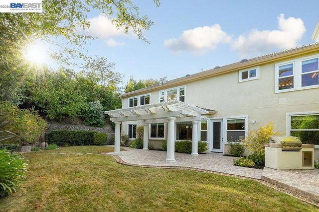 3 Crested Oak Ct, San Ramon, CA 94583