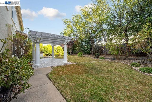 3 Crested Oak Ct, San Ramon, CA 94583