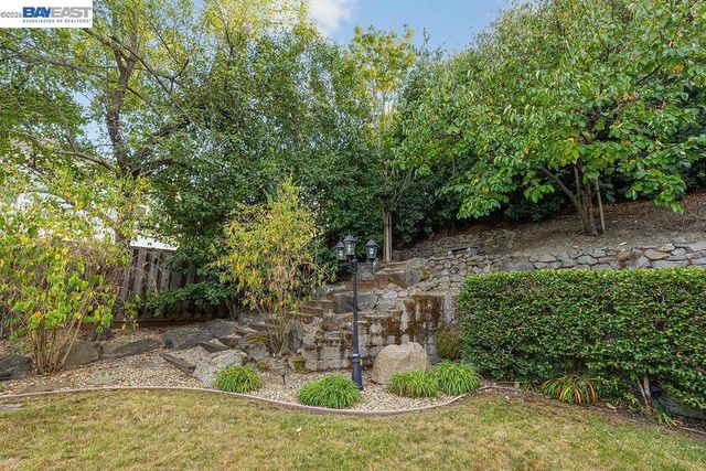 3 Crested Oak Ct, San Ramon, CA 94583