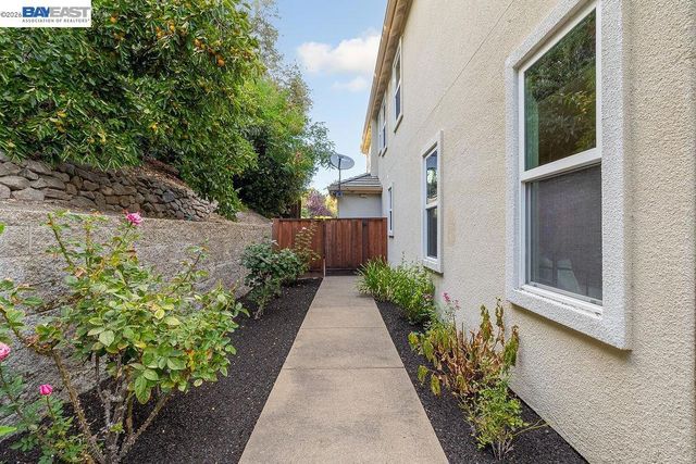 3 Crested Oak Ct, San Ramon, CA 94583