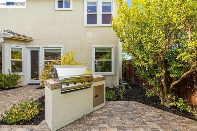 3 Crested Oak Ct, San Ramon, CA 94583