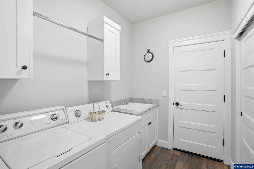 Image 26 of property listing at 112 Summit View Av SE, Salem, OR 97306