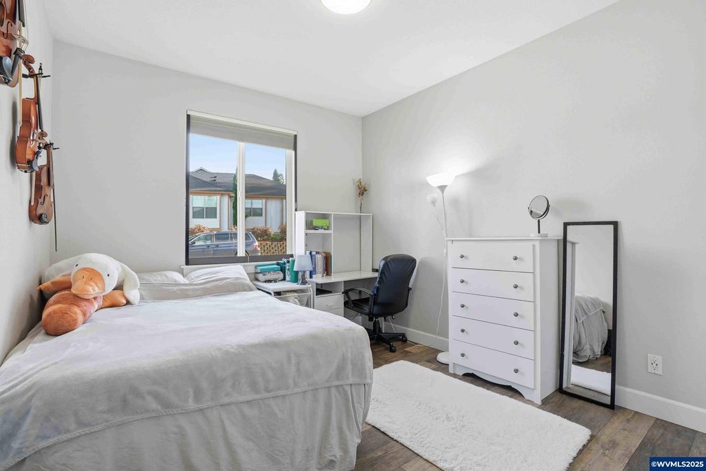 Image 29 of property listing at 112 Summit View Av SE, Salem, OR 97306