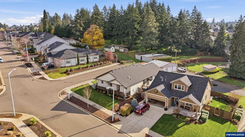 Image 45 of property listing at 112 Summit View Av SE, Salem, OR 97306