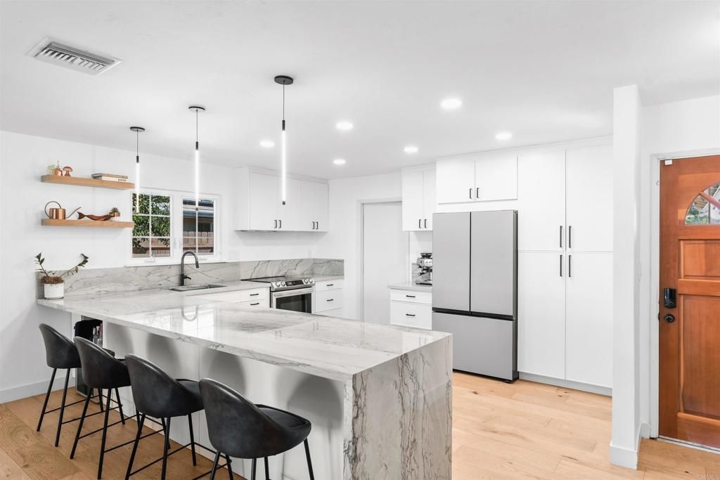 4840 Diane Avenue, San Diego, CA 92117