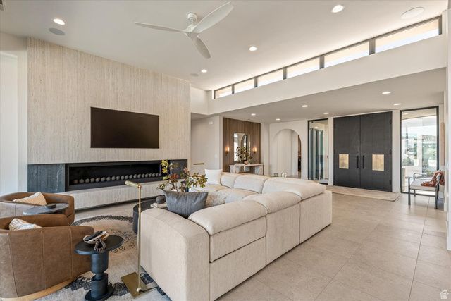 2896 W BLACKHAWK RIDGE CIR, St. George, UT 84770