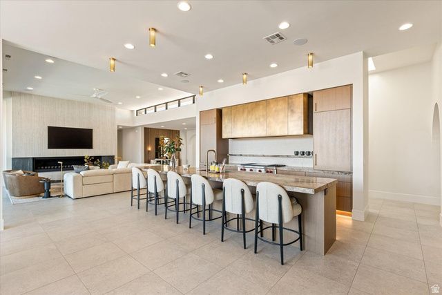 2896 W BLACKHAWK RIDGE CIR, St. George, UT 84770