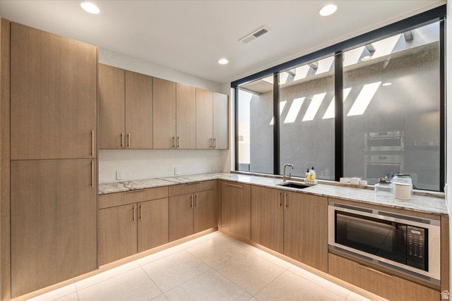 2896 W BLACKHAWK RIDGE CIR, St. George, UT 84770