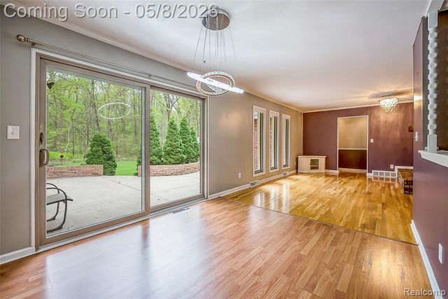 7584 Brookview Court, Brighton, MI 48116